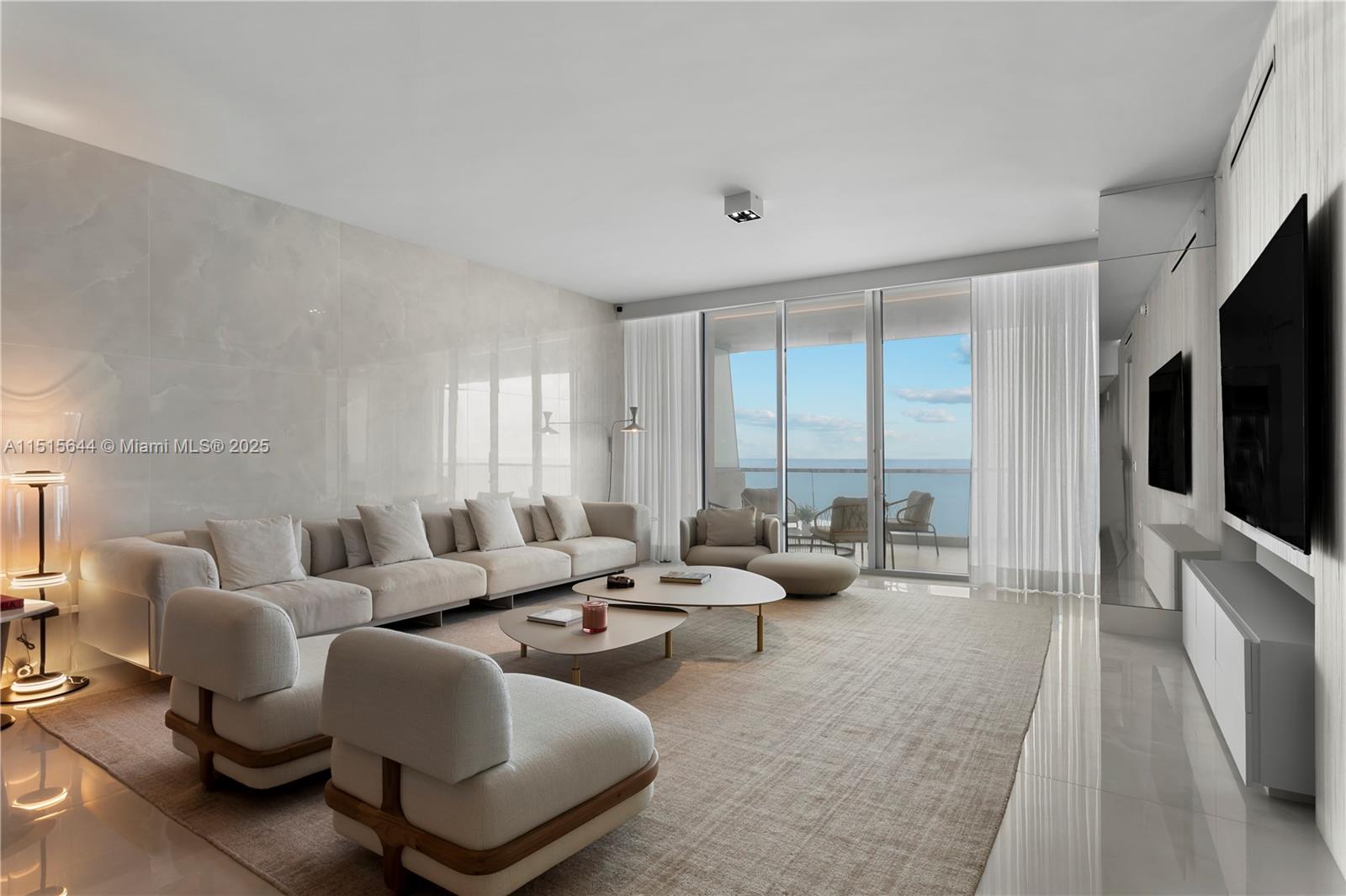 18501 Collins Ave # 1003
