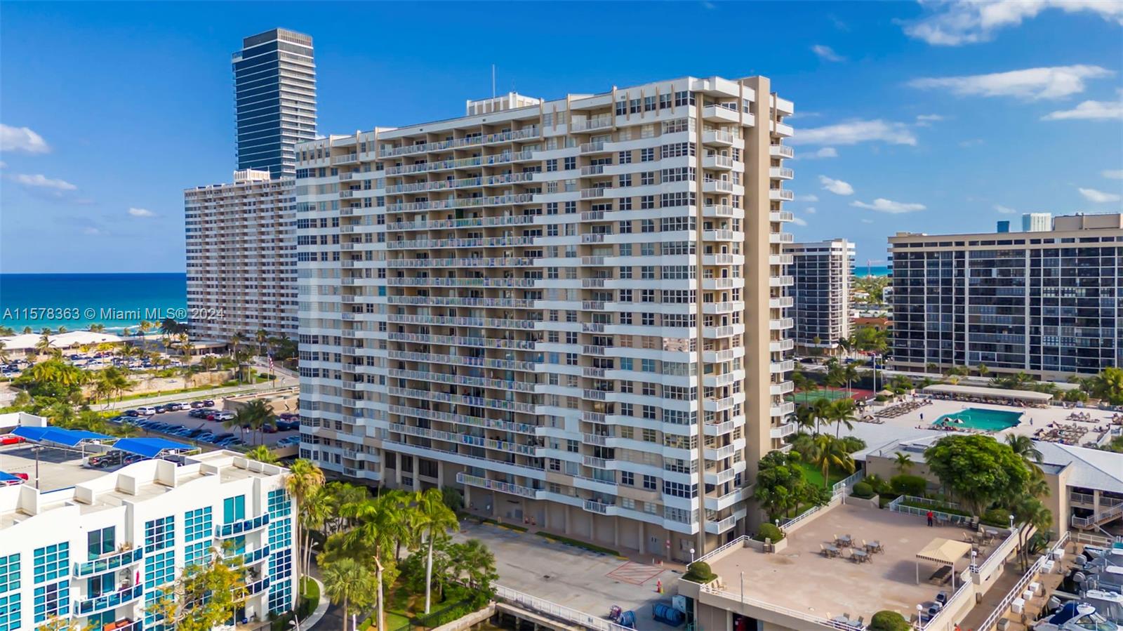 1965 S Ocean Dr # 14S