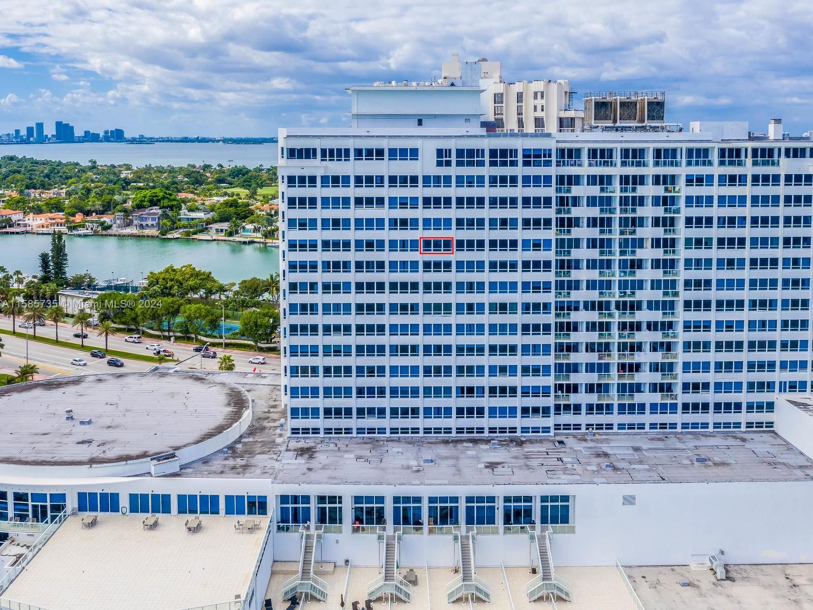 5445 Collins Ave # 812