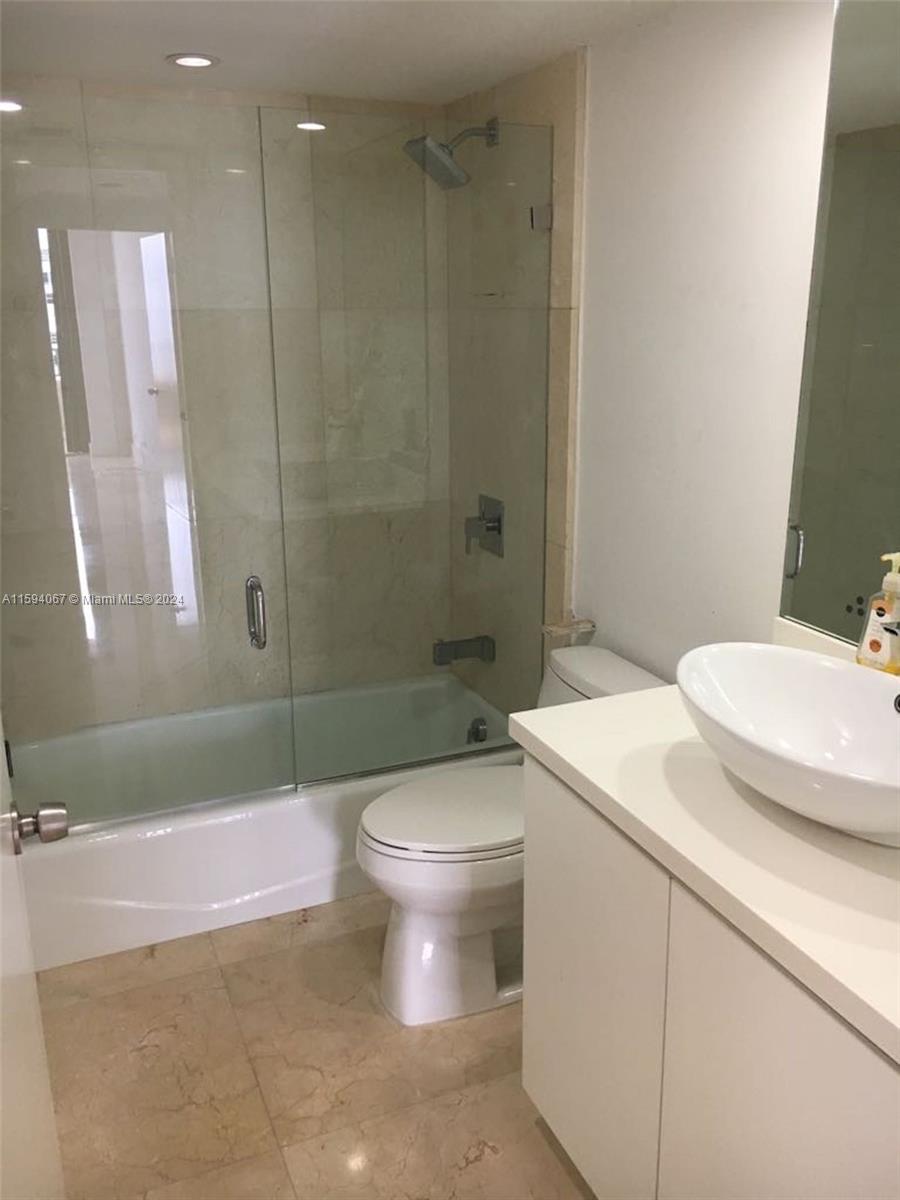 251 Crandon Blvd # 837