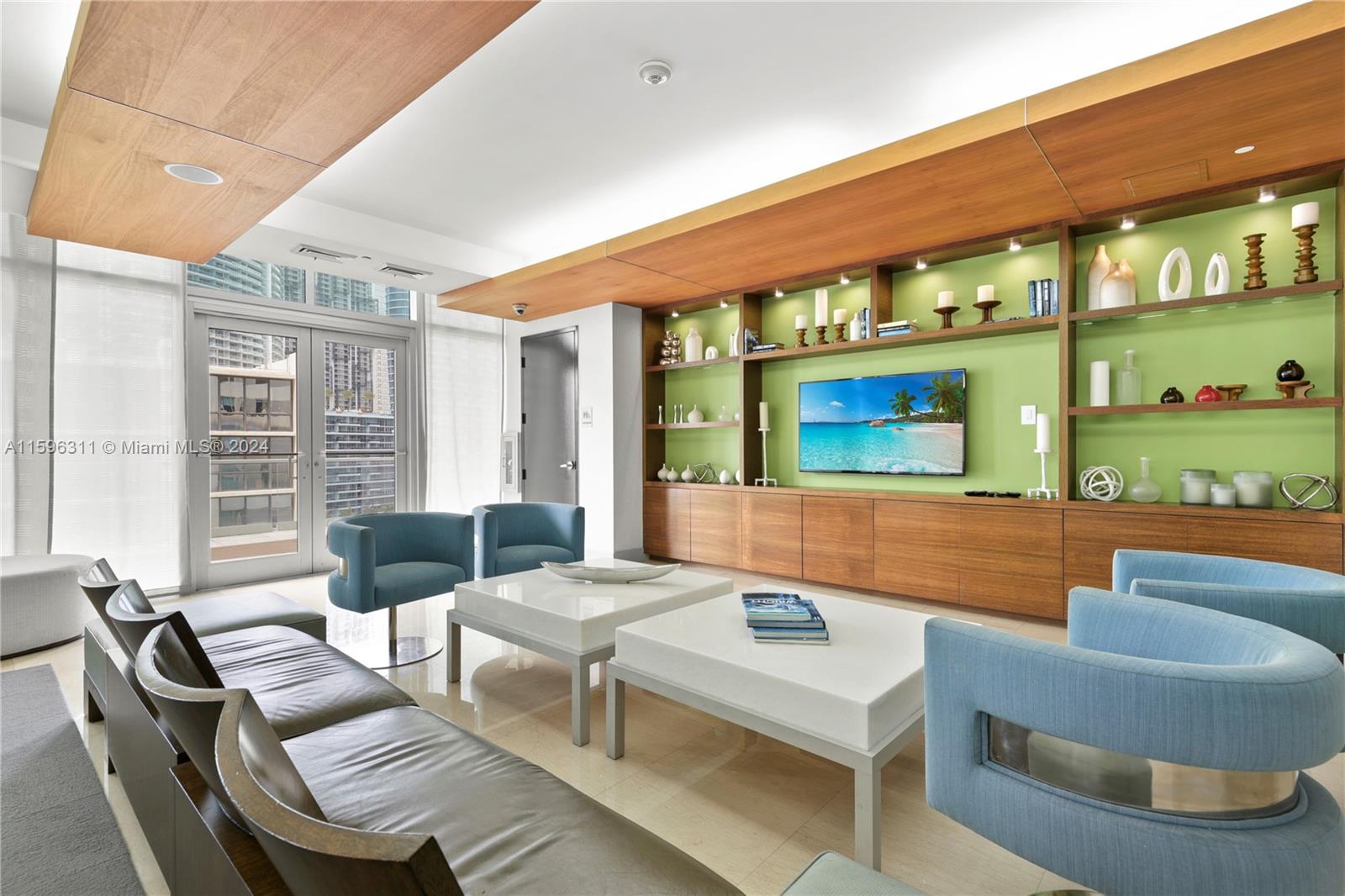 55 SE 6th St # 2501