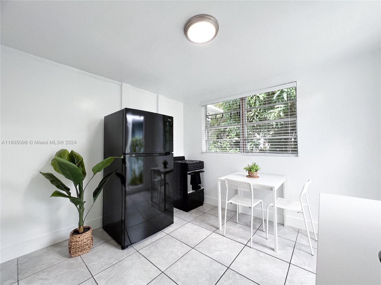 5010 NW 2nd Ave # 5