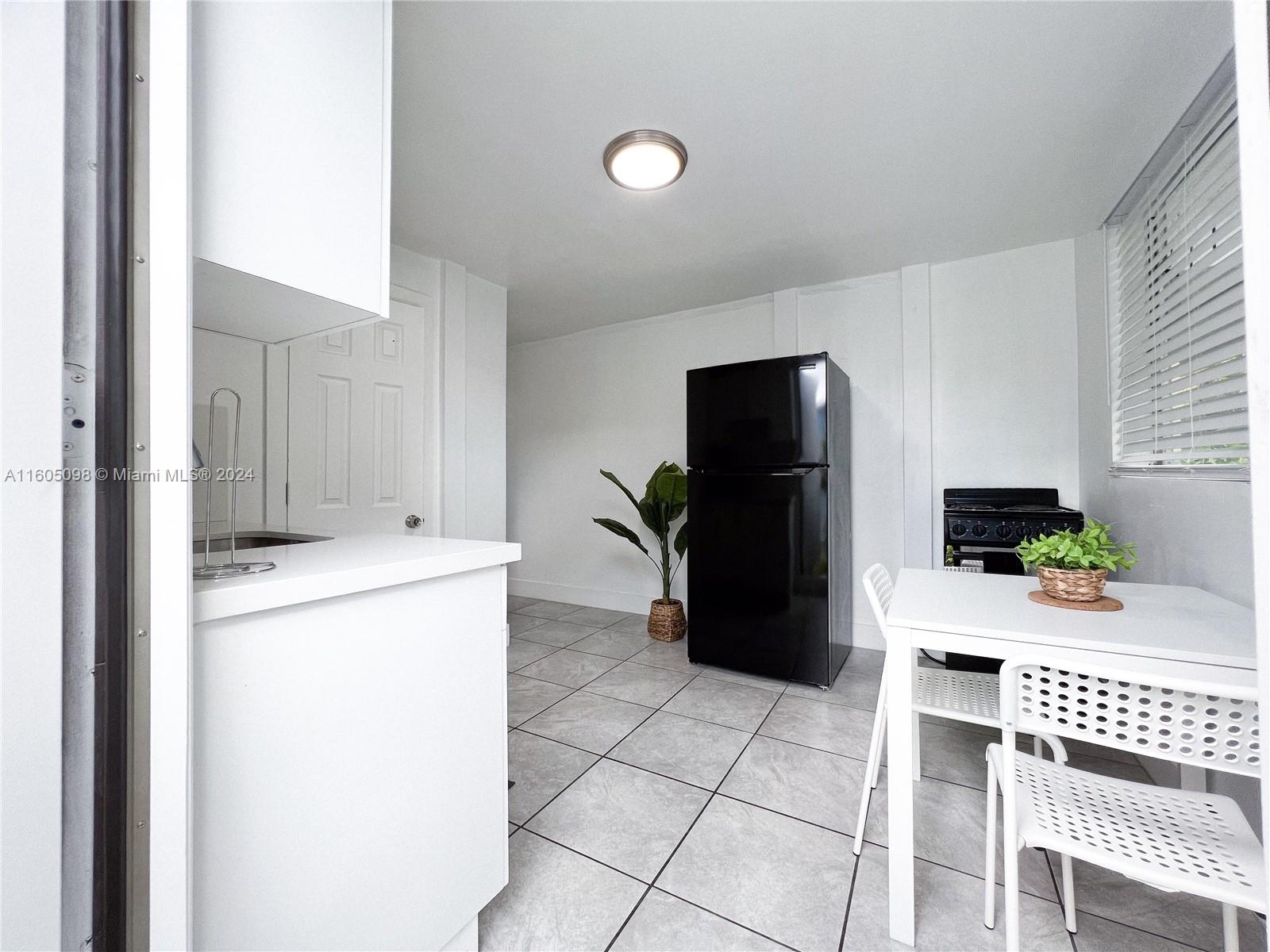 5010 NW 2nd Ave # 5