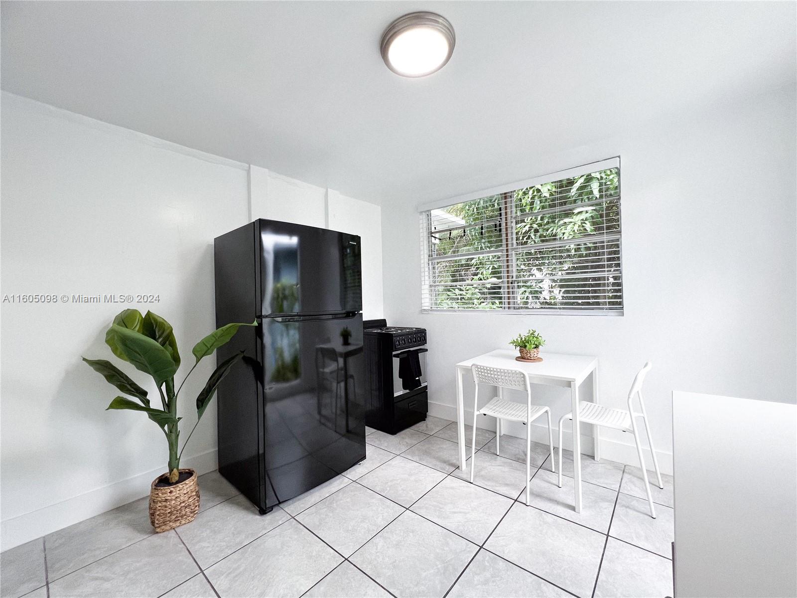 5010 NW 2nd Ave # 5