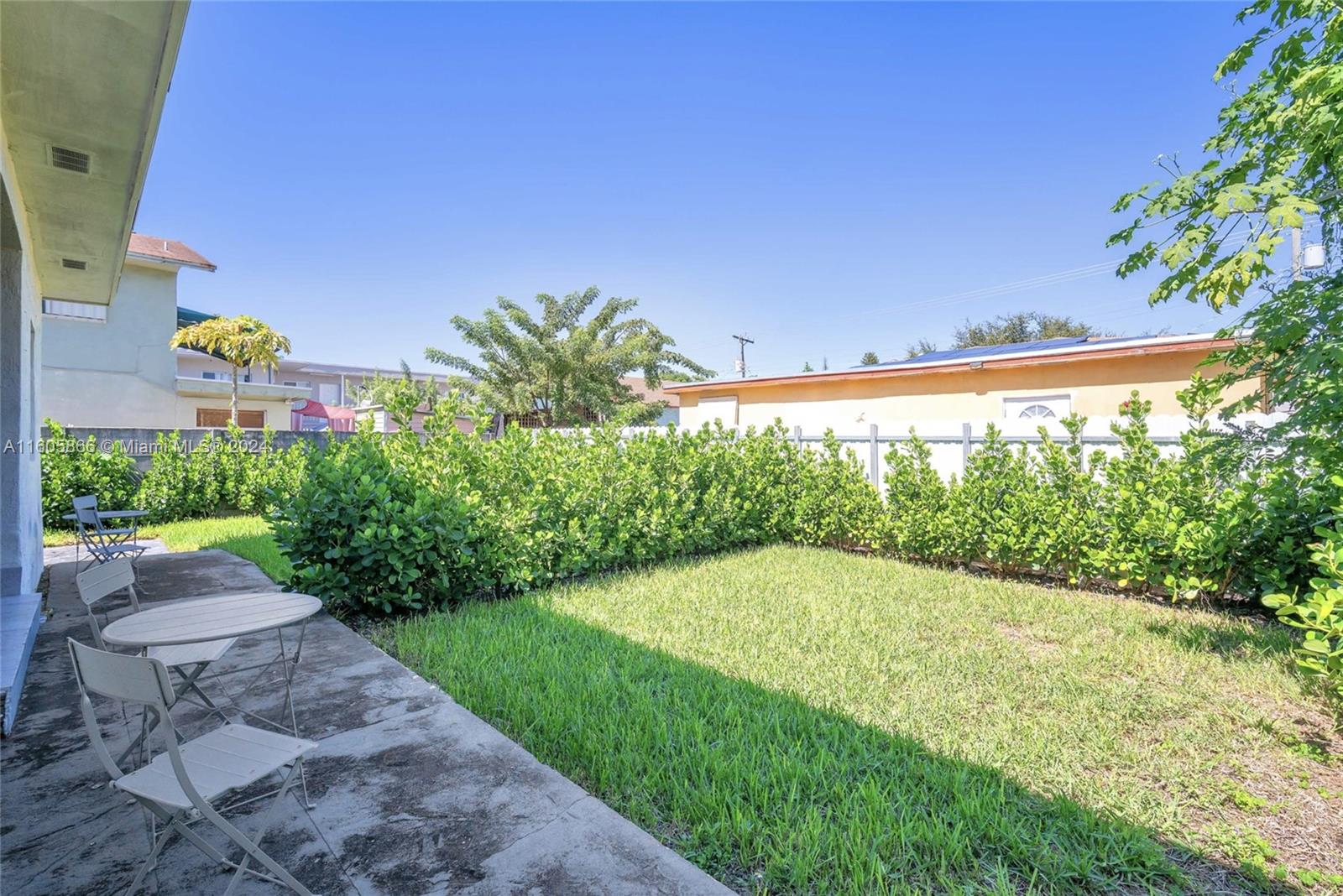 1825 SW 4th St Unit: East