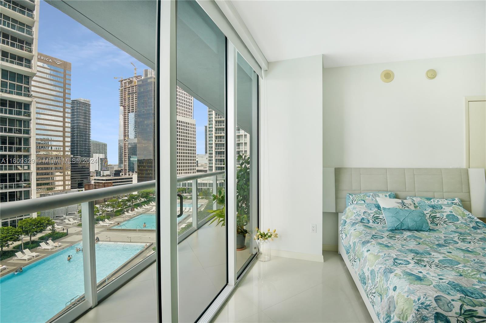 475 Brickell Ave # 1809