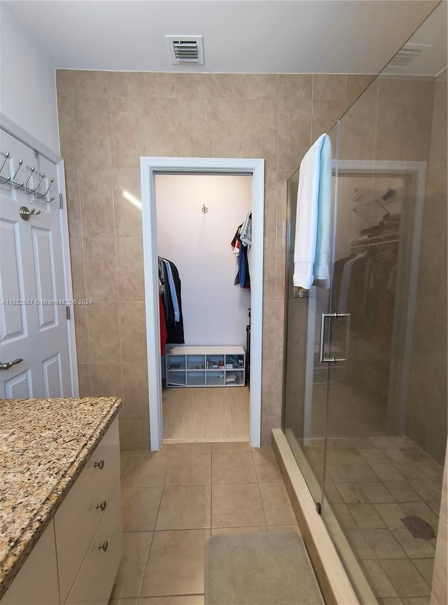 7611 Miami View Dr