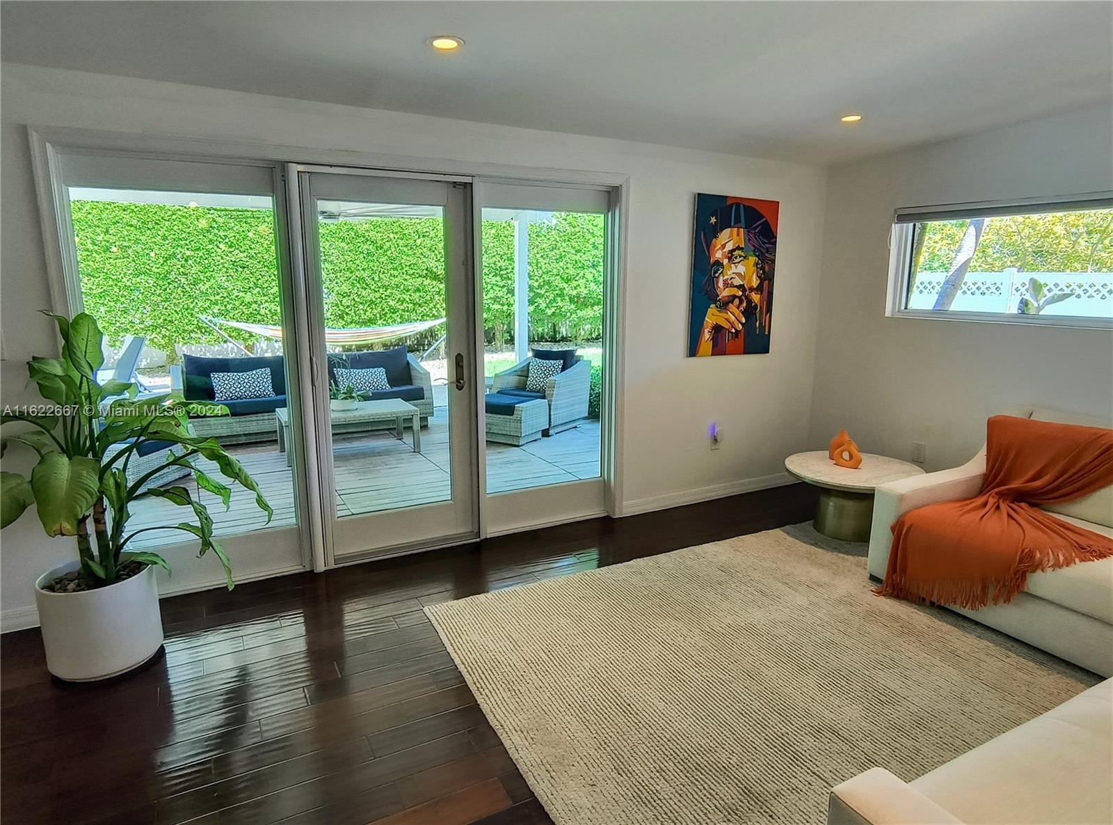 7611 Miami View Dr