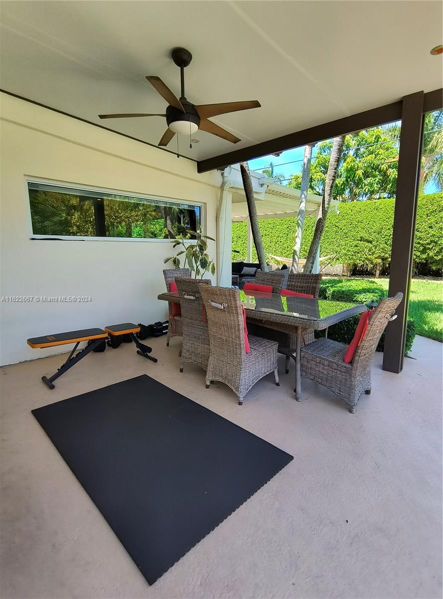 7611 Miami View Dr