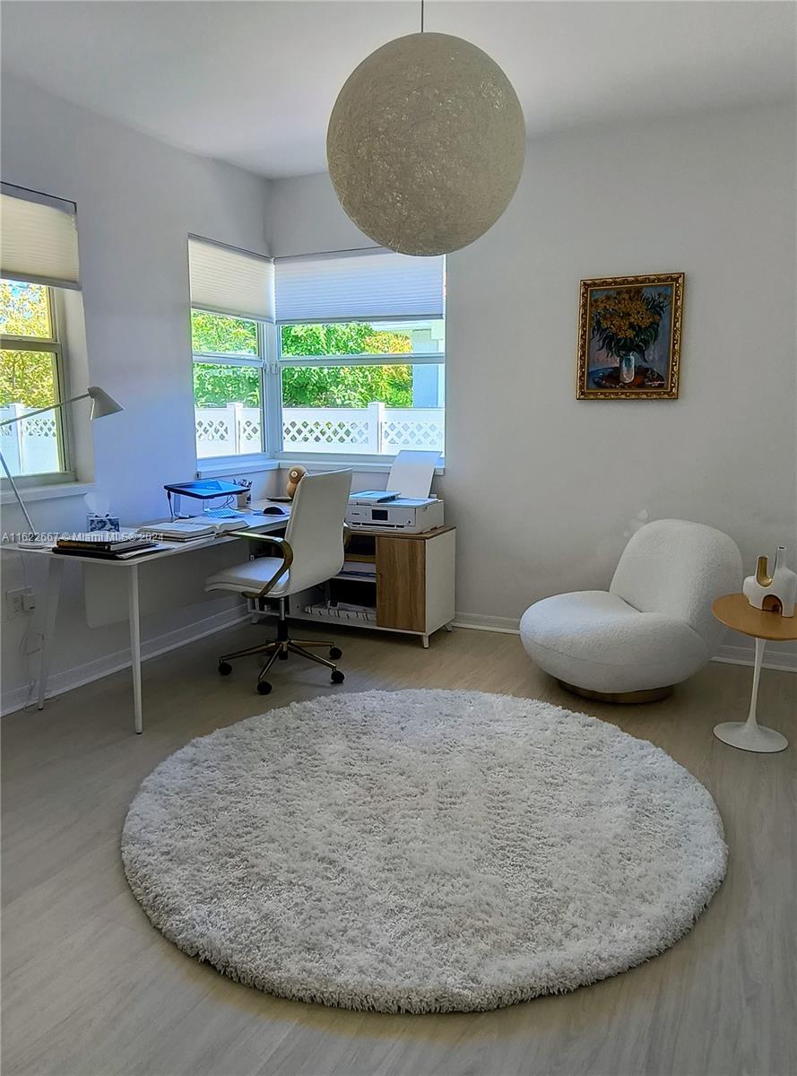 7611 Miami View Dr