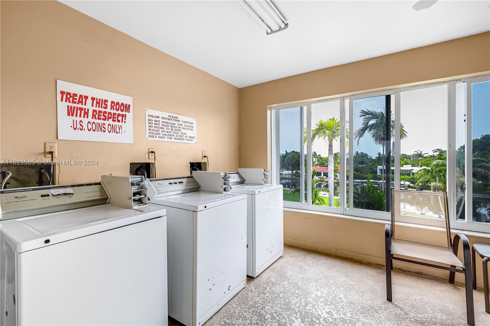 2970 NE 16th Ave # 305