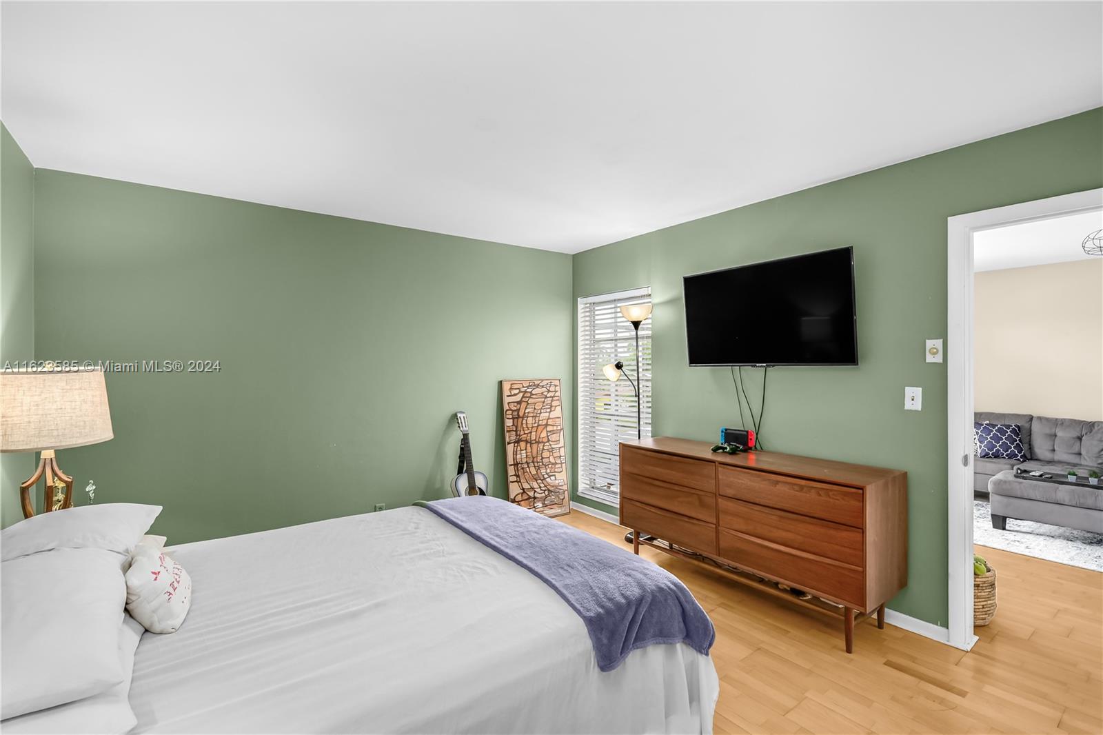 2970 NE 16th Ave # 305