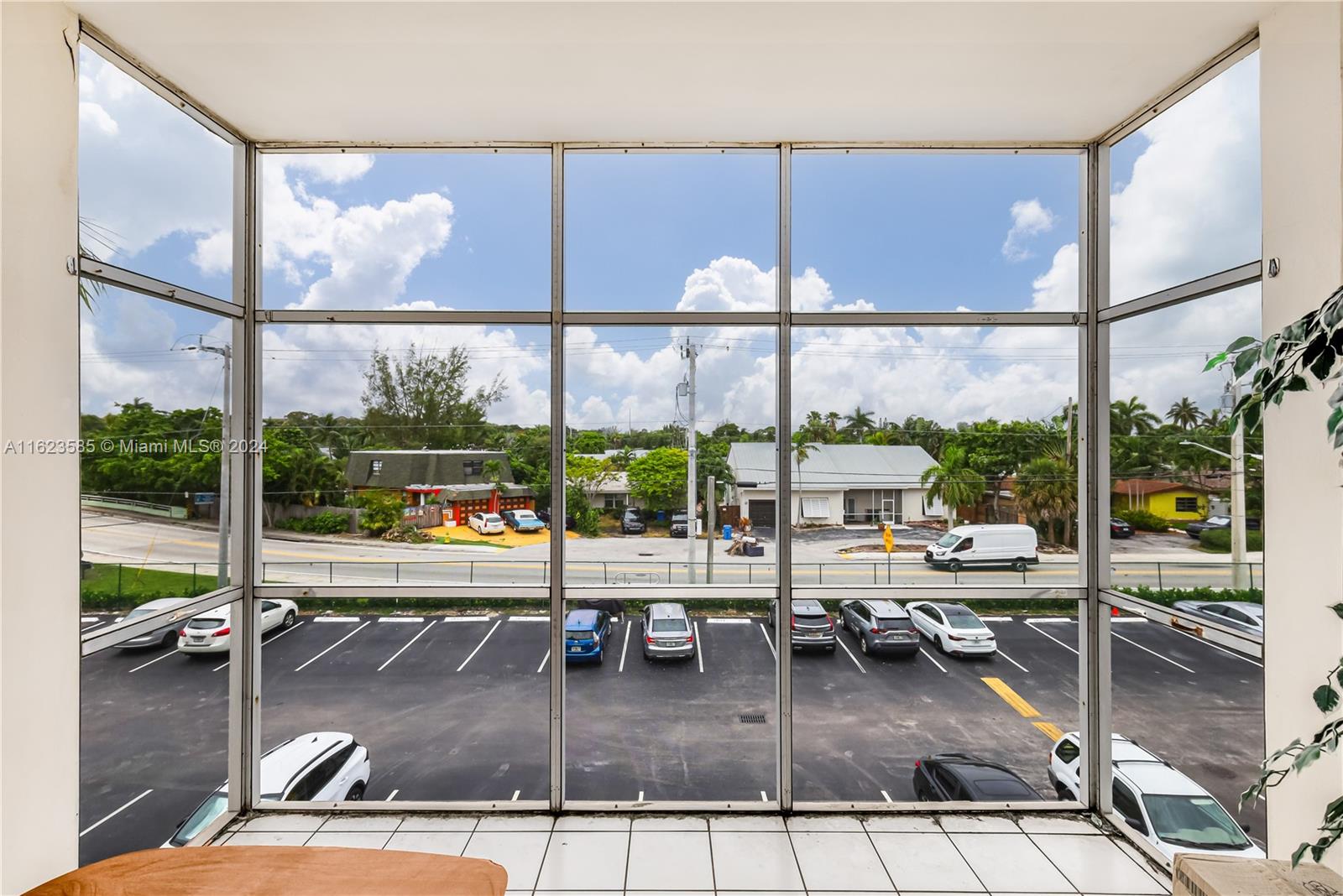 2970 NE 16th Ave # 305