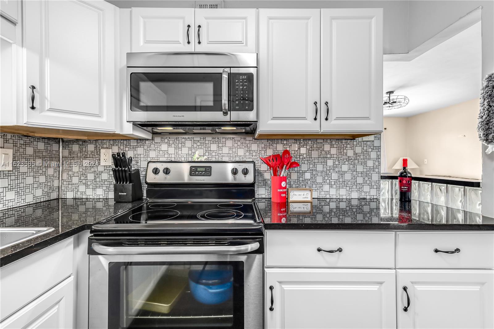 2970 NE 16th Ave # 305