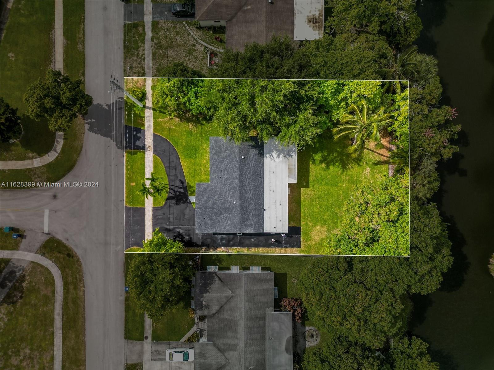 2121 NW 46th Ave