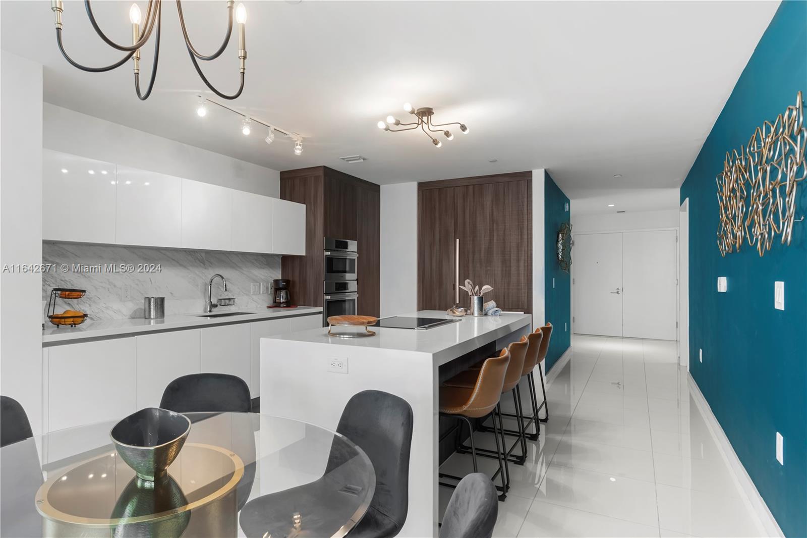 851 NE 1st Ave # 2401