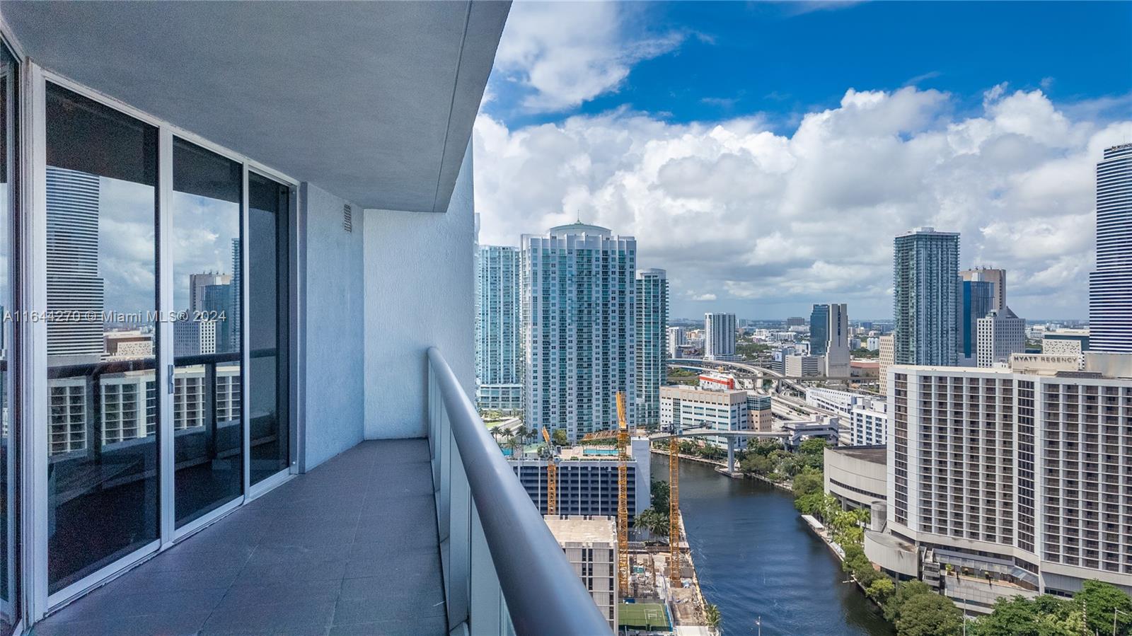 475 Brickell Ave # 2914