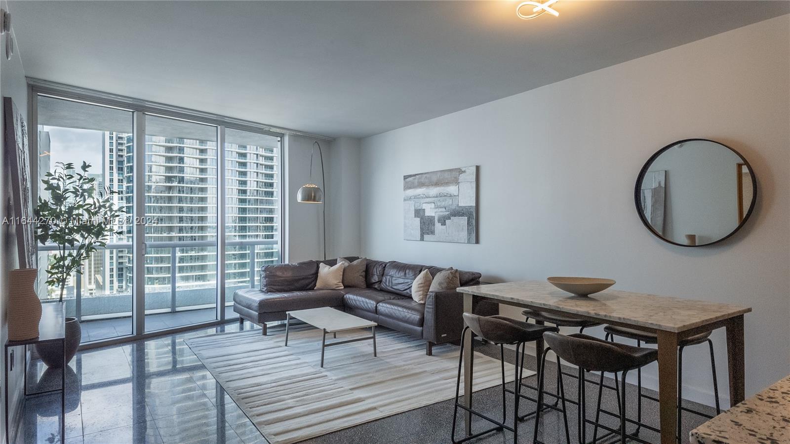 475 Brickell Ave # 2914