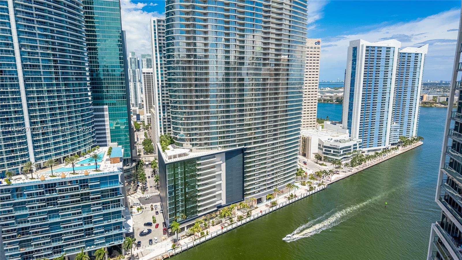 475 Brickell Ave # 2914