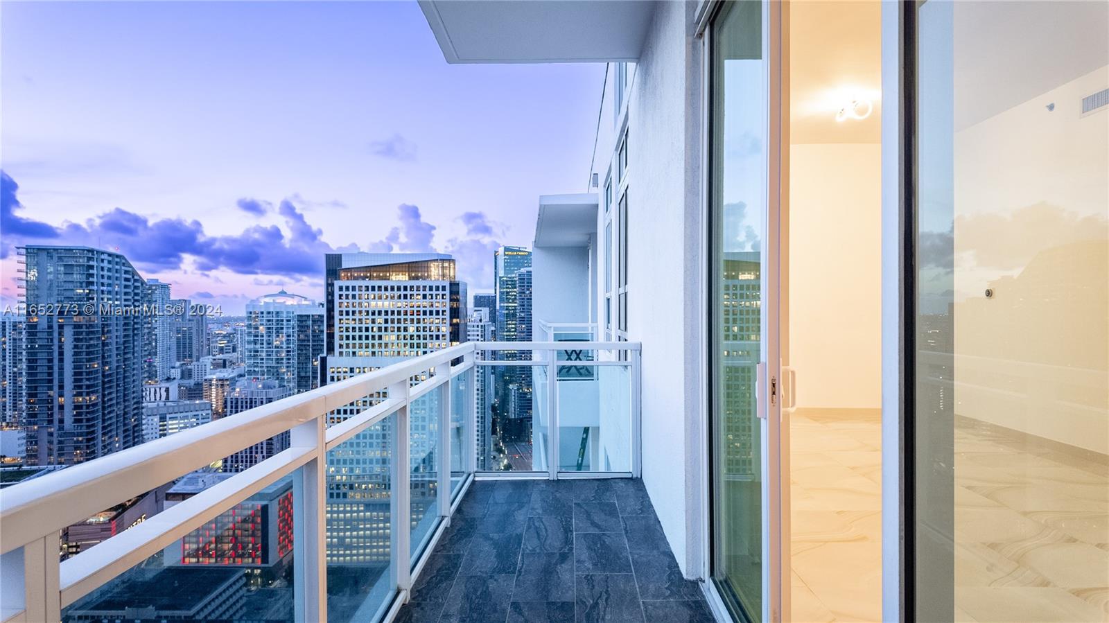 951 Brickell Ave Unit: PH4309