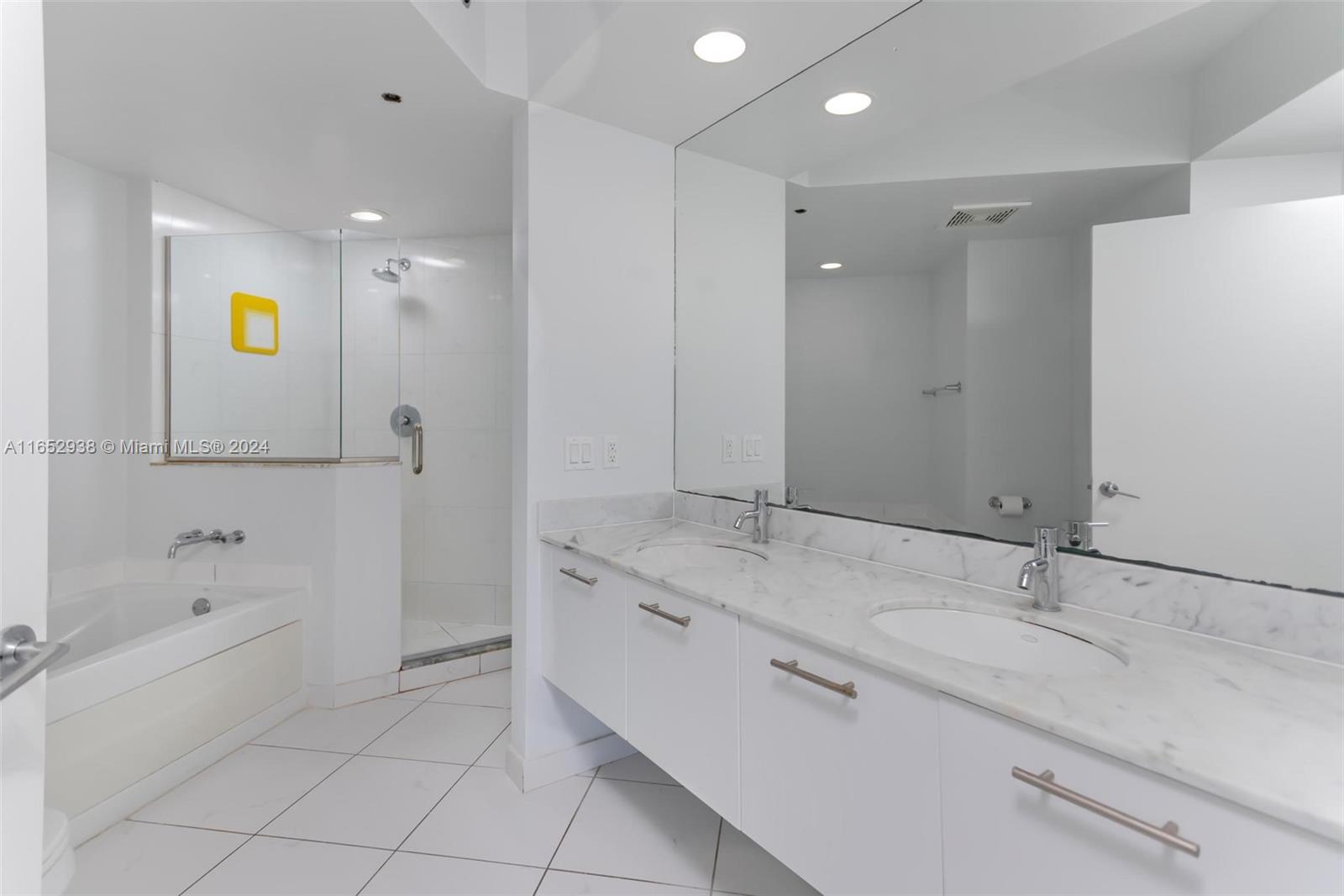 500 Brickell Ave # 3607