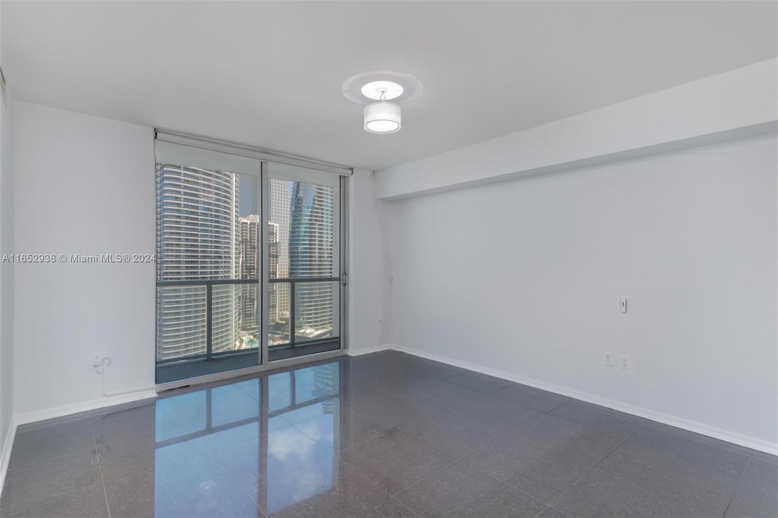 500 Brickell Ave # 3607