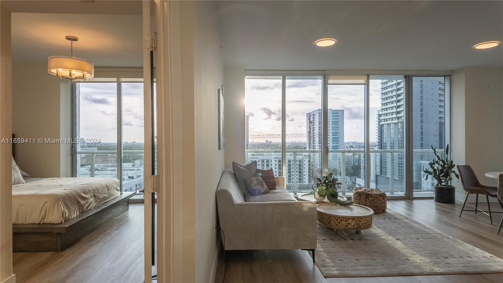 79 SW 12th St Unit: 1712-S