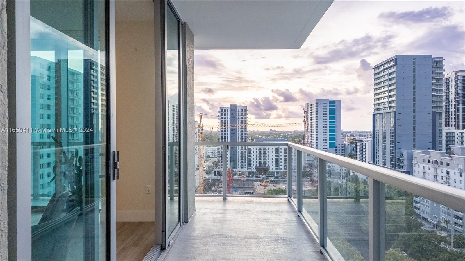 79 SW 12th St Unit: 1712-S