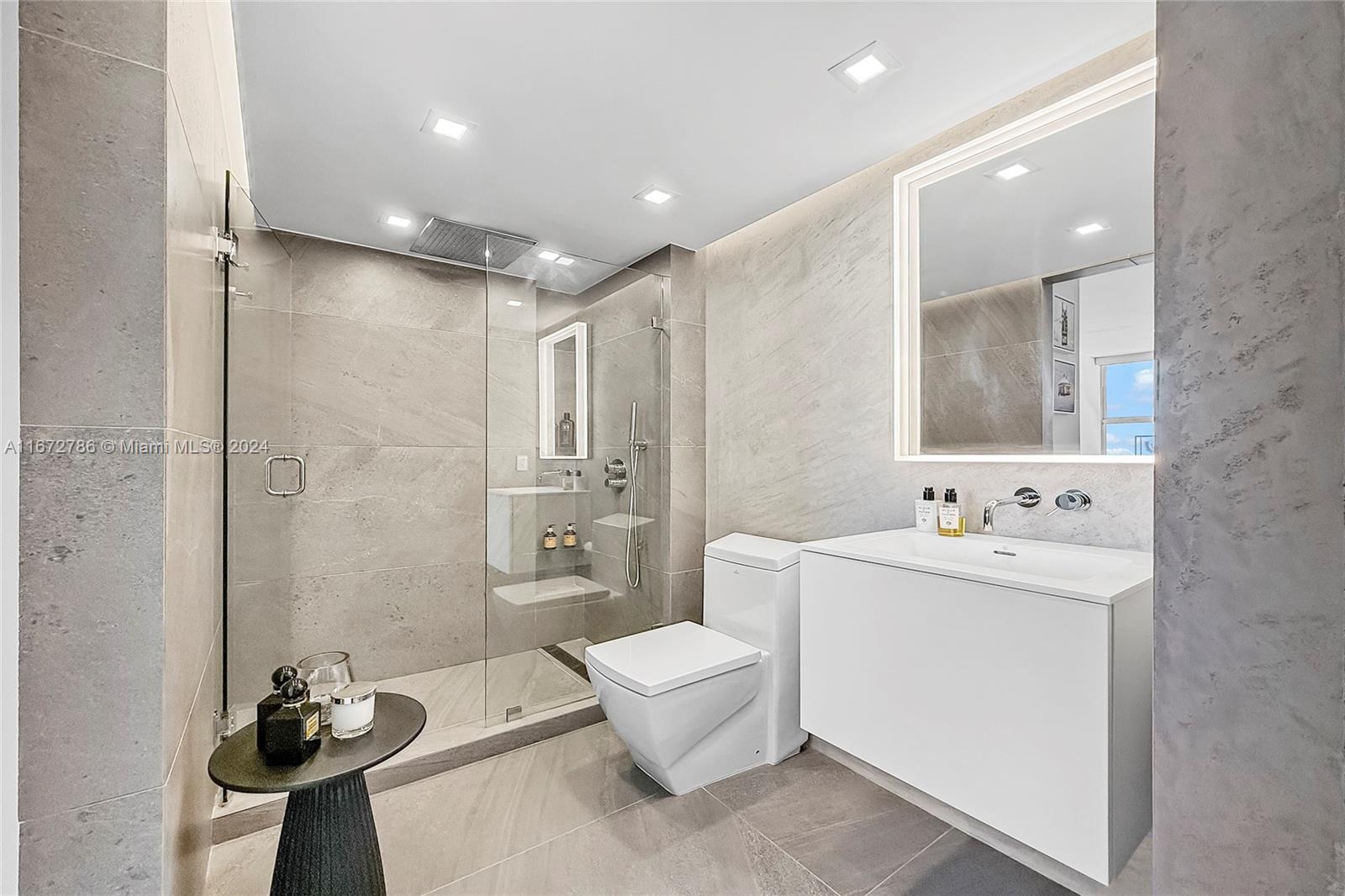 650 West Ave # 2610