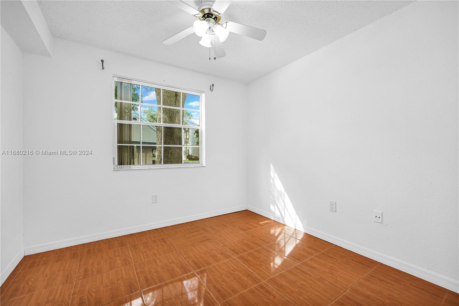 2880 N Oakland Forest Dr # 102