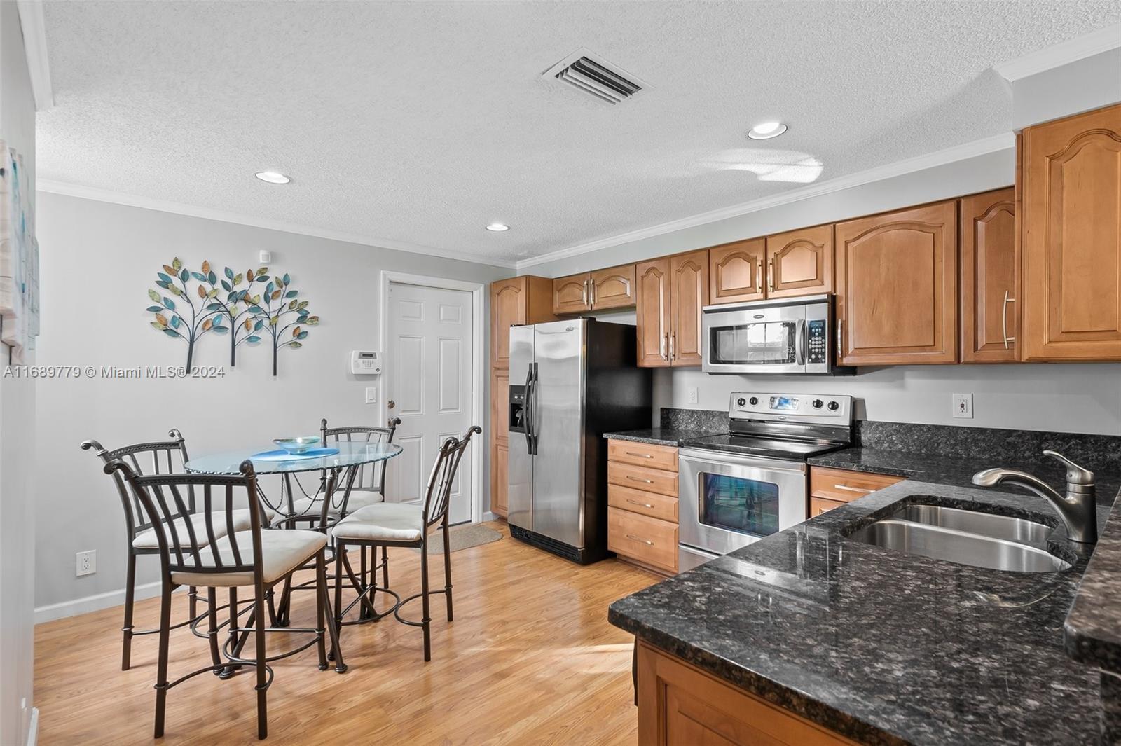 1300 Veracruz Ln # 9 Unit: 6-9