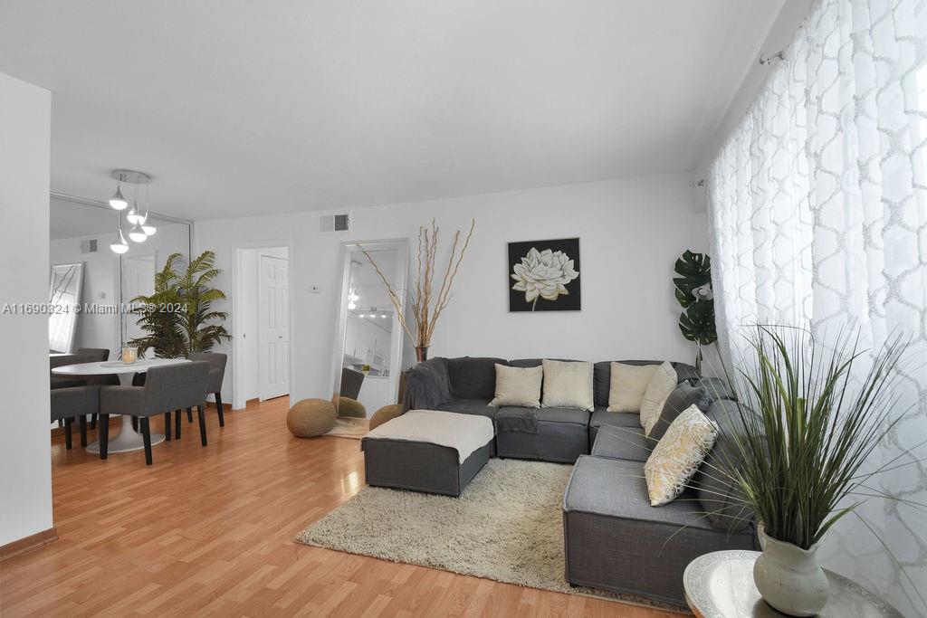 1620 West Ave # 406