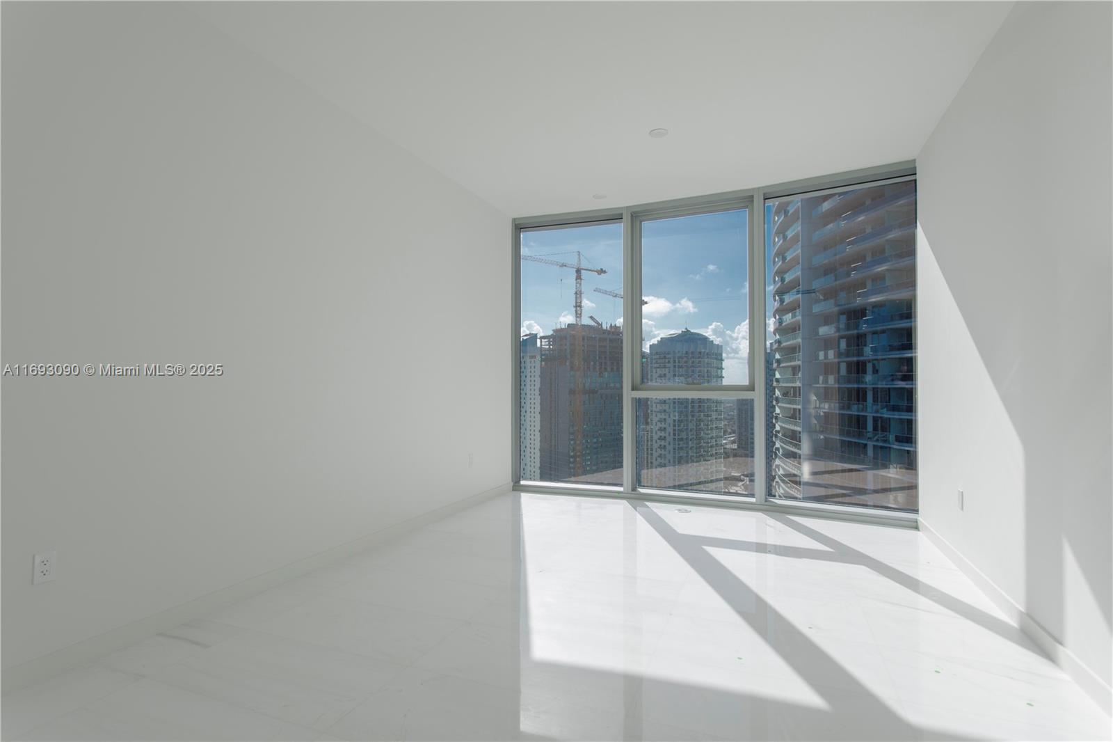 300 BISCAYNE BLVD WAY # 3307