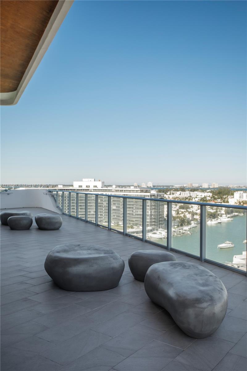 6800 Indian Creek Dr Unit: PH2