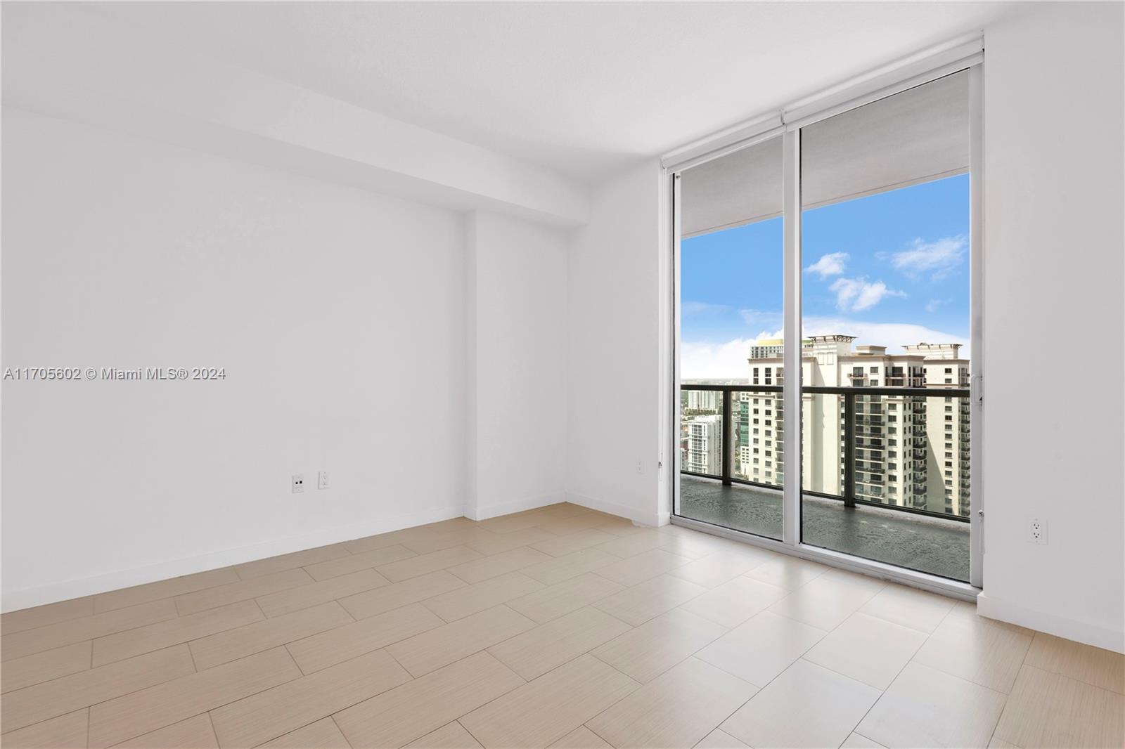 1111 SW 1st Ave Unit: 3721-N