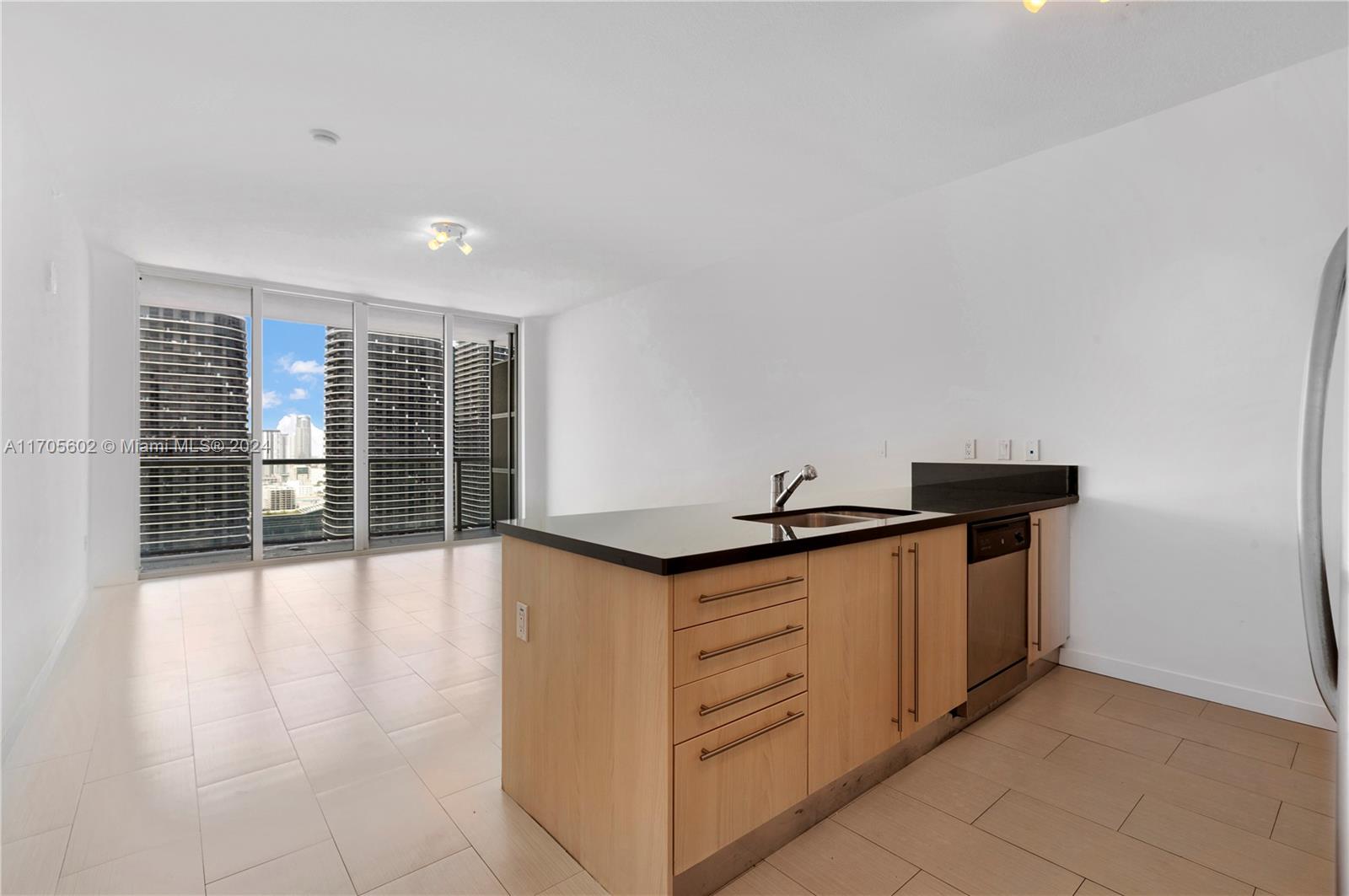 1111 SW 1st Ave Unit: 3721-N