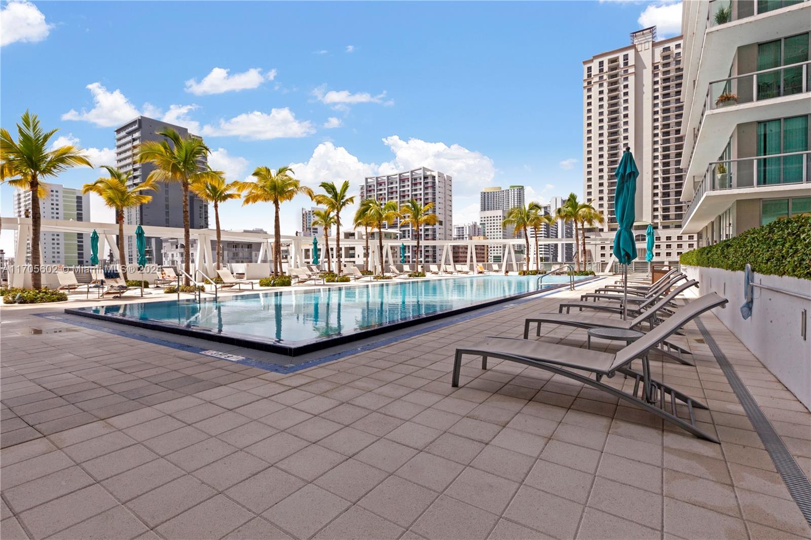 1111 SW 1st Ave Unit: 3721-N