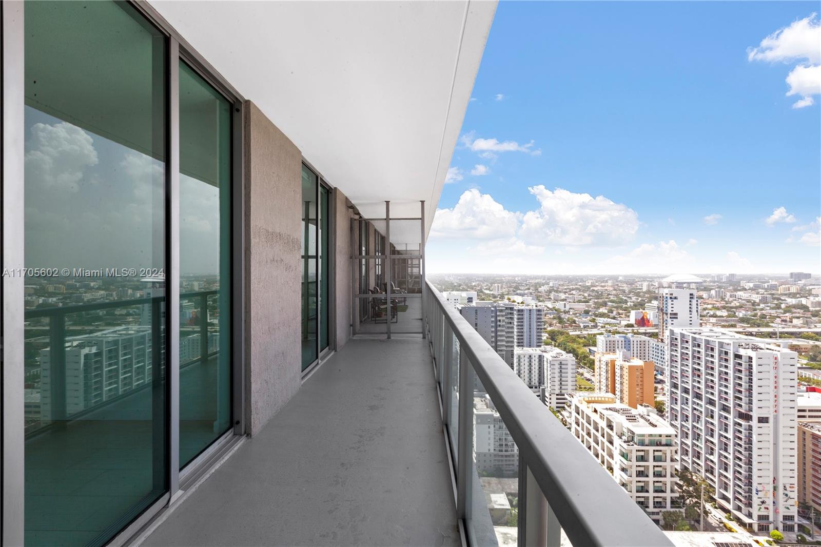 1111 SW 1st Ave Unit: 3721-N