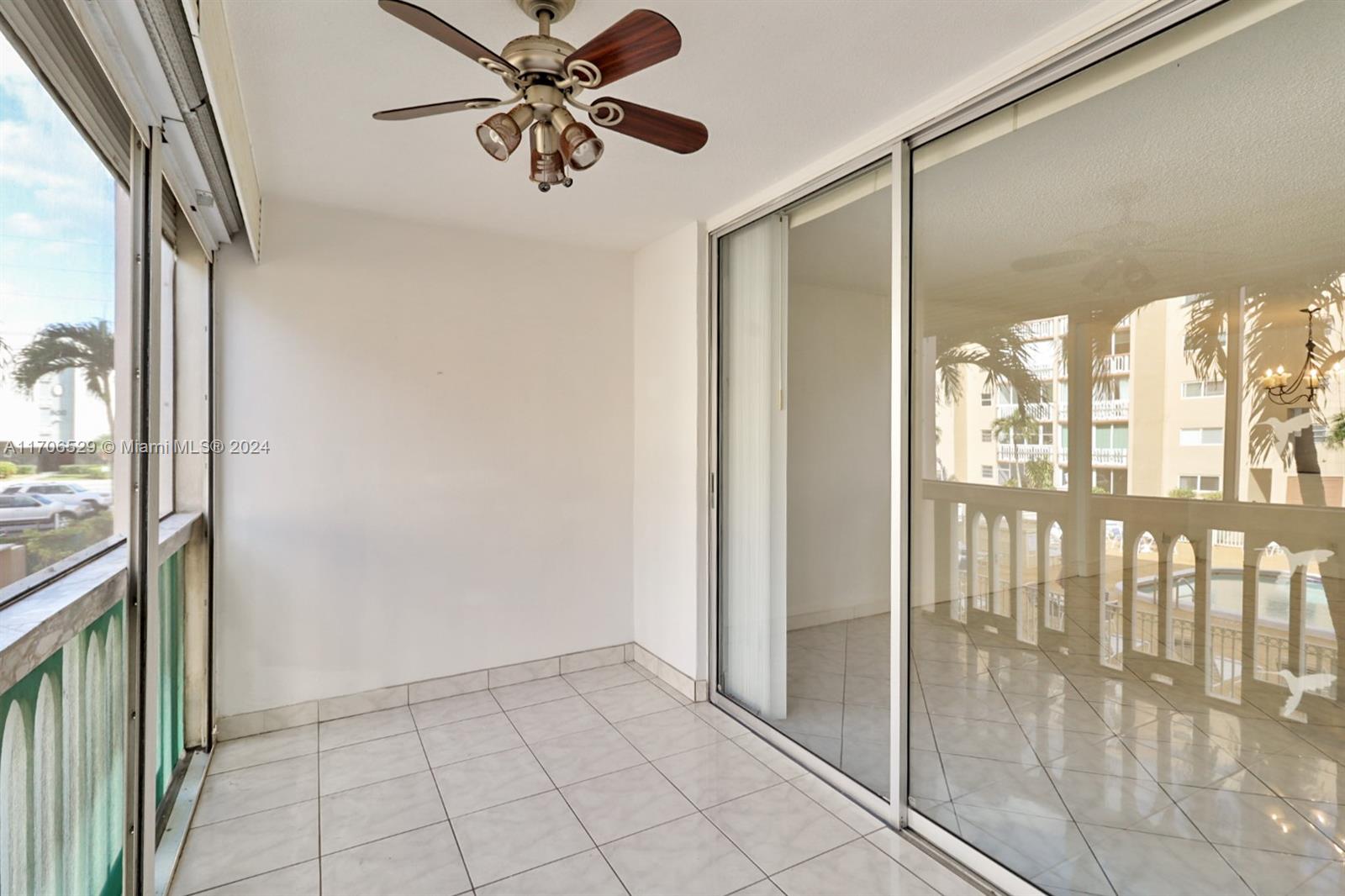 421 NE 14th Ave # 203