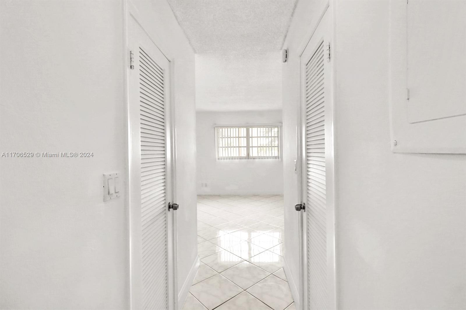 421 NE 14th Ave # 203