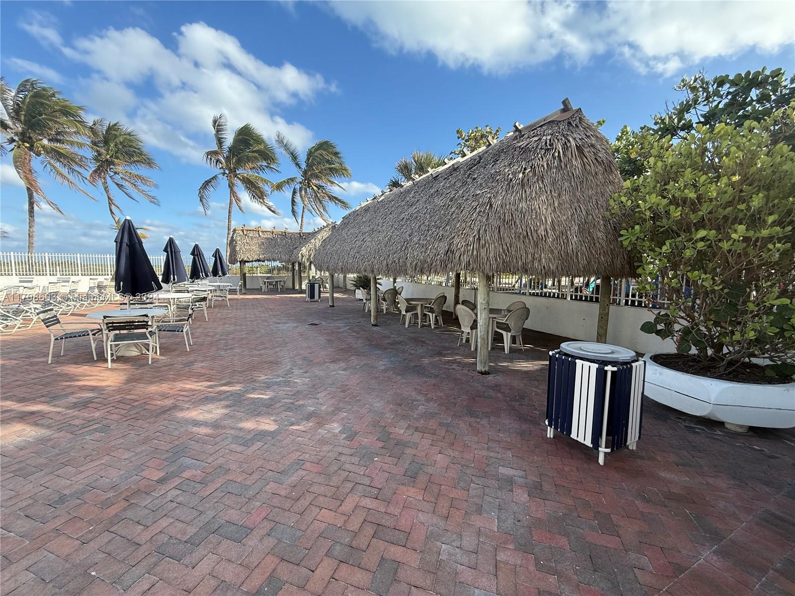 5313 Collins Ave # 207
