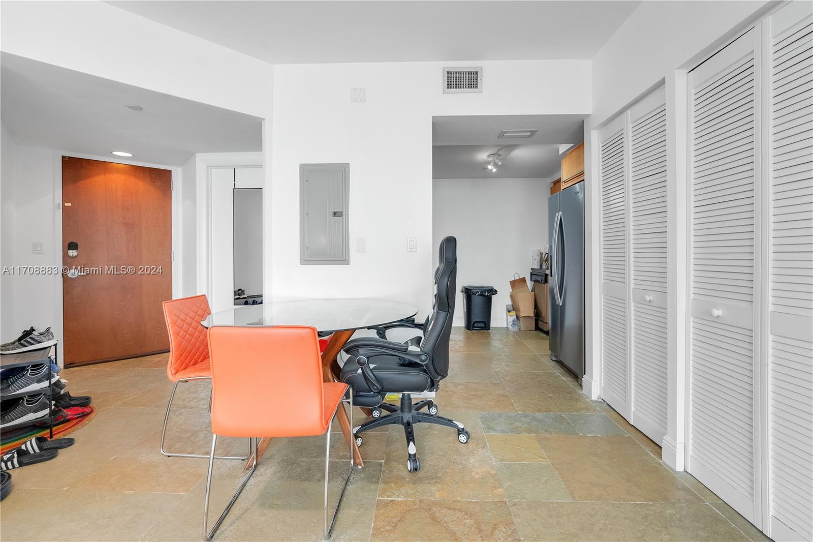 6365 Collins Ave # 2806