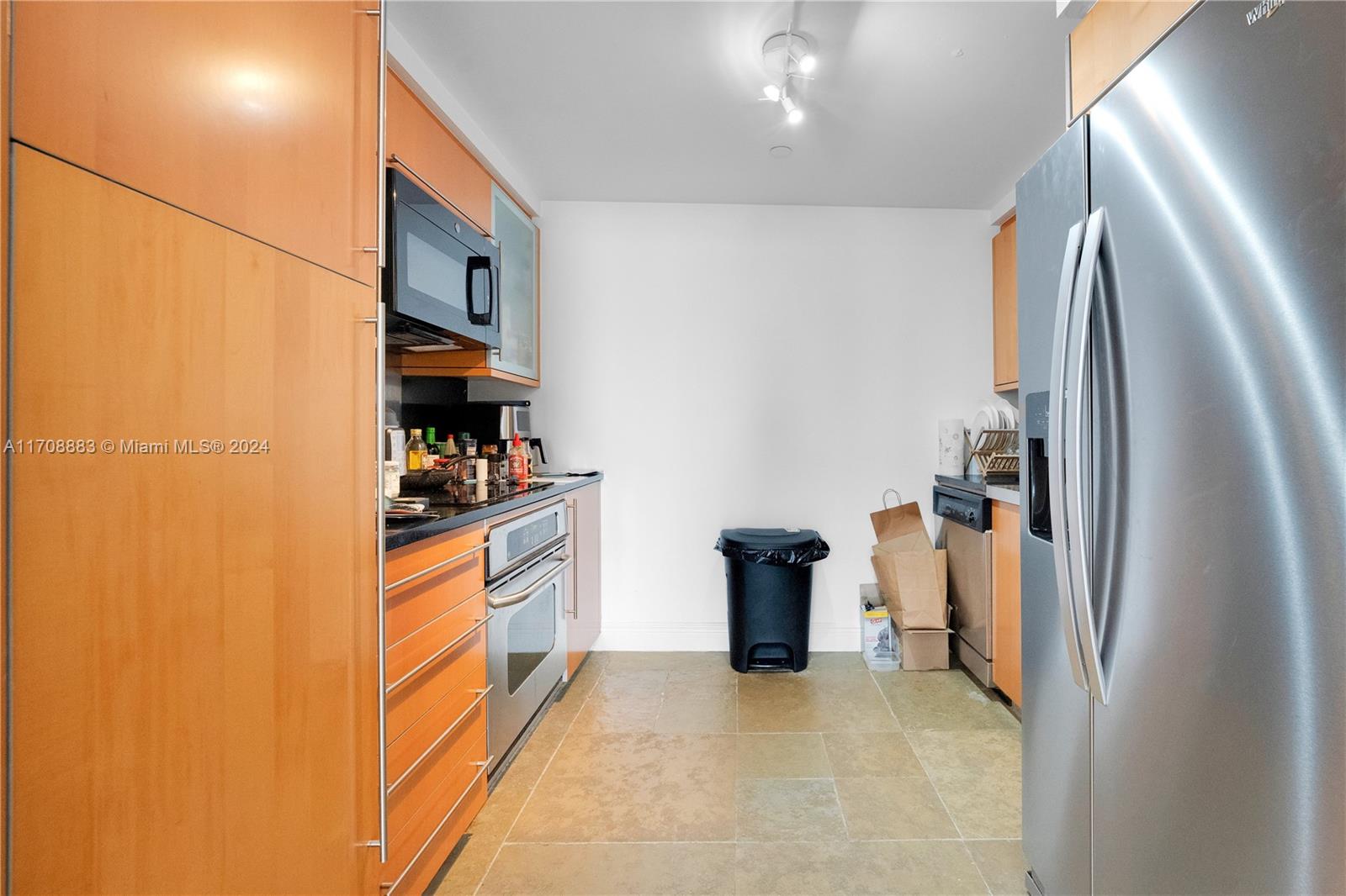 6365 Collins Ave # 2806
