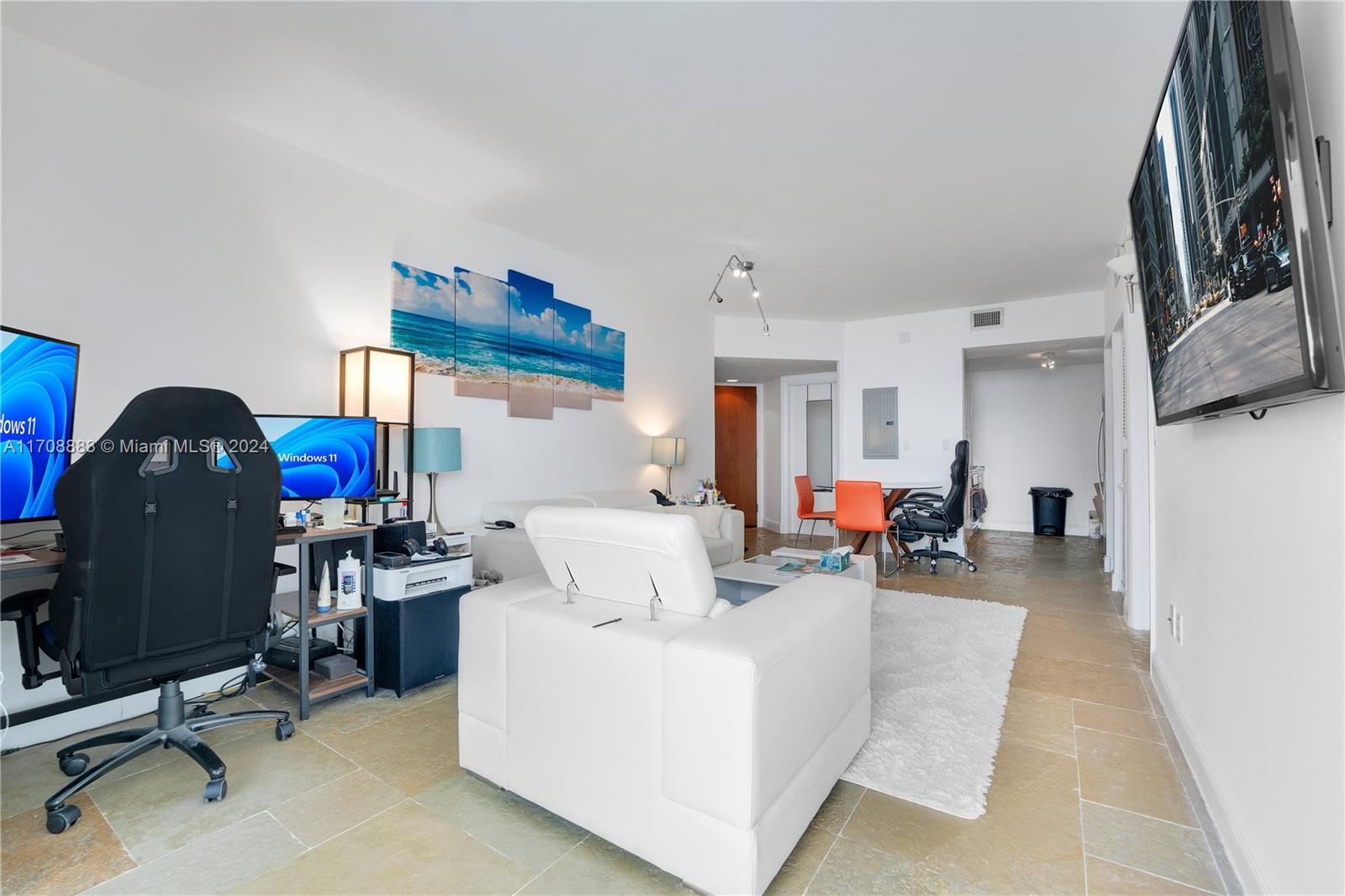 6365 Collins Ave # 2806