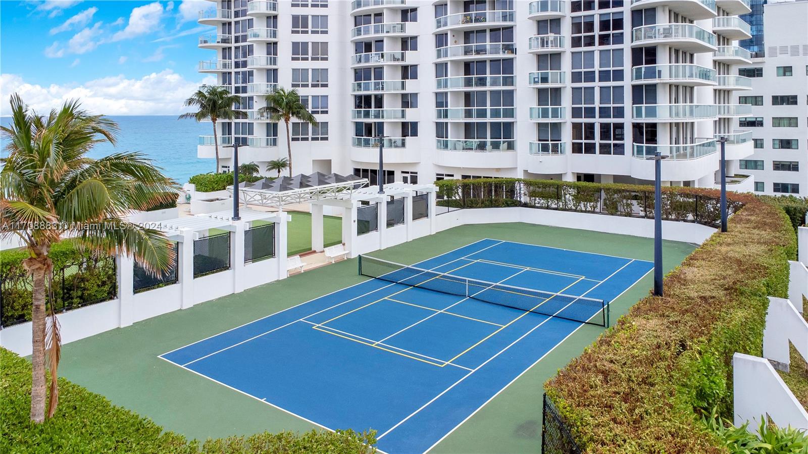 6365 Collins Ave # 2806