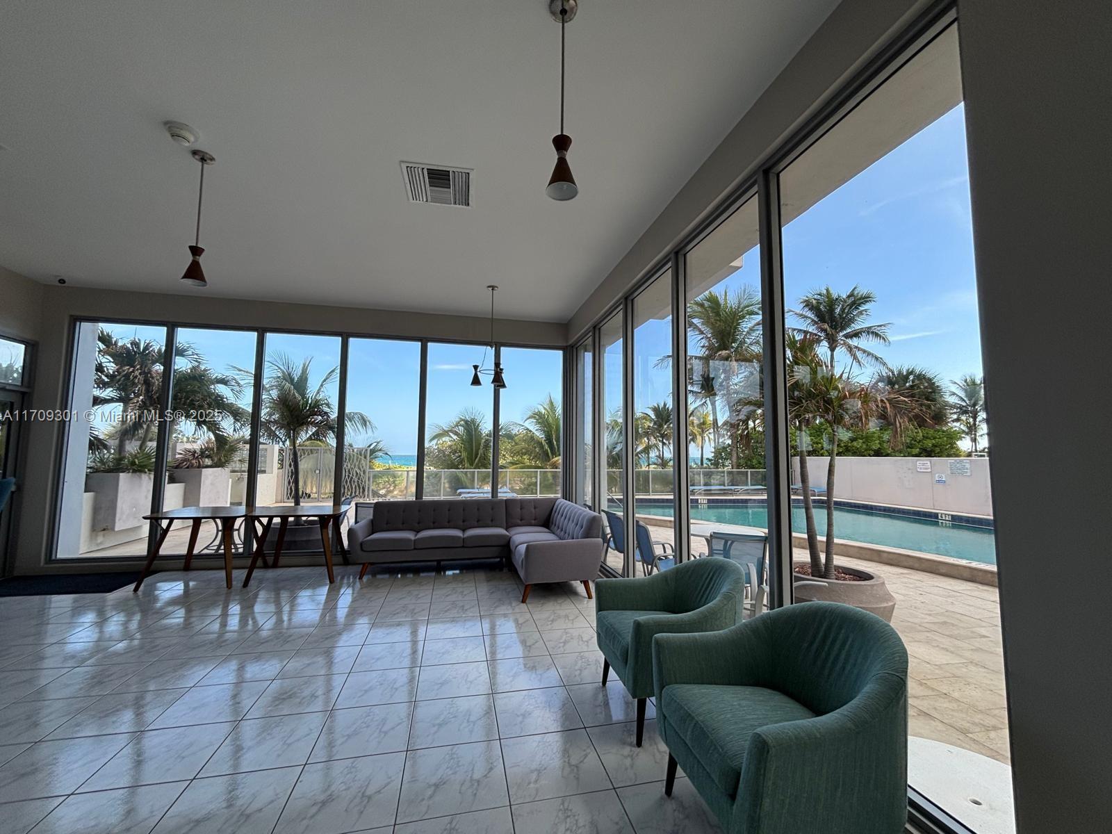 9225 Collins Ave # 1403