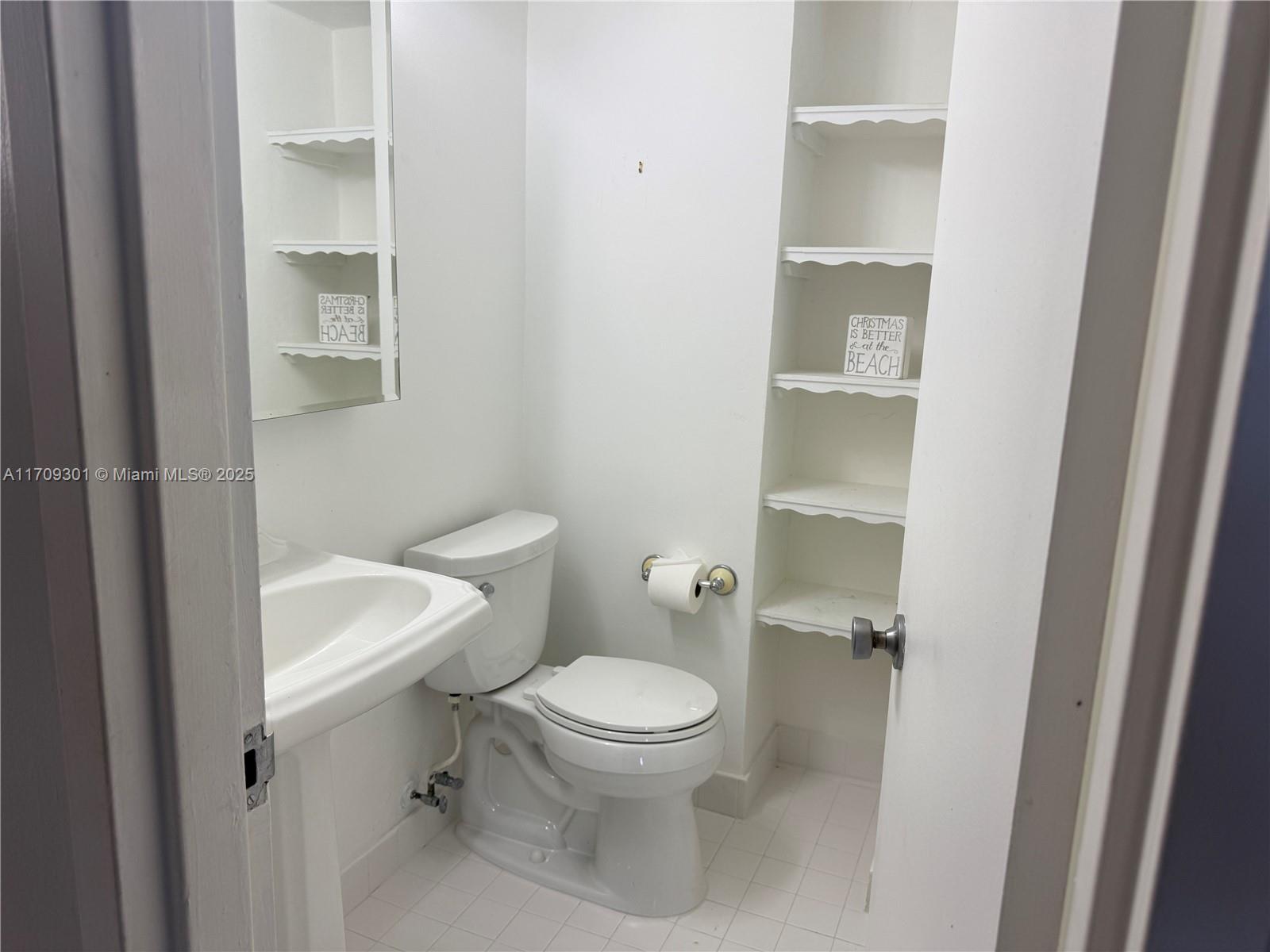 9225 Collins Ave # 1403