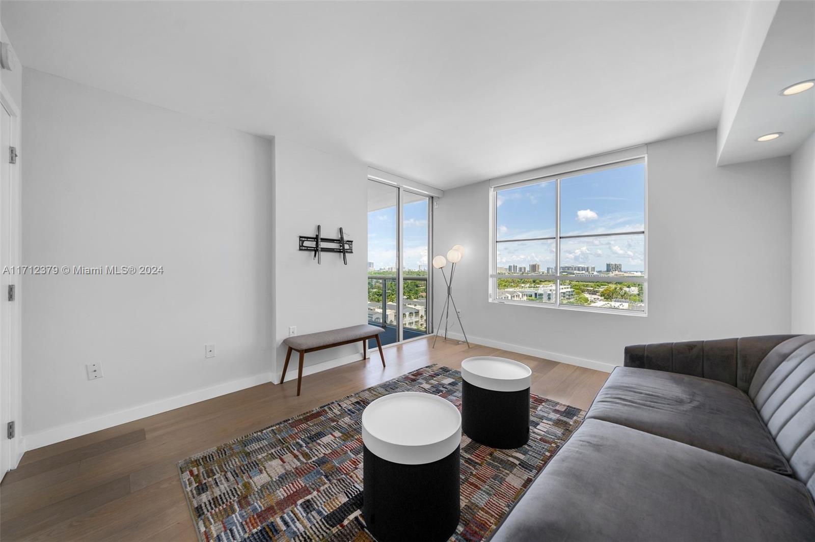 1900 Sunset Harbour Dr # 1411