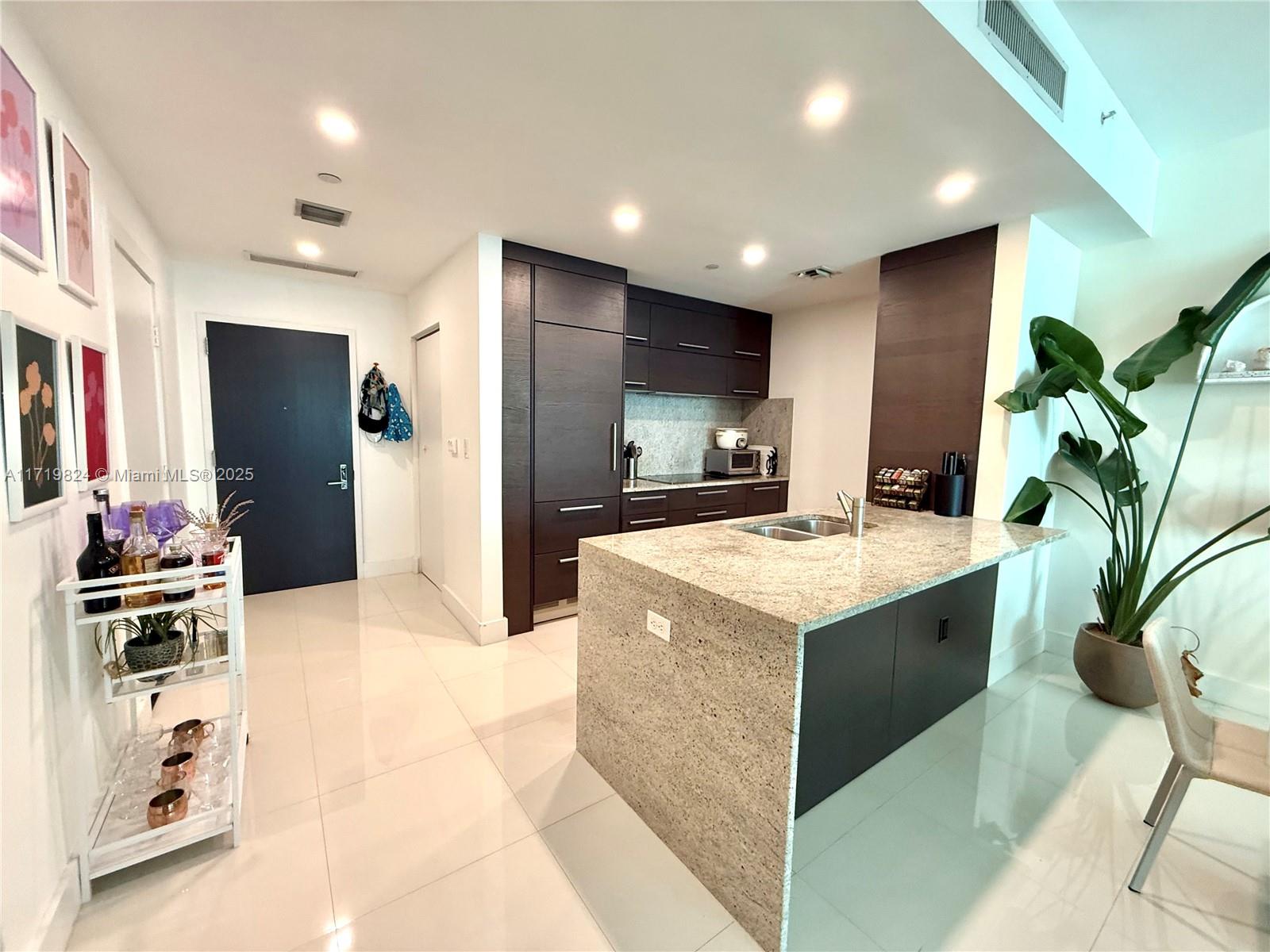 900 Biscayne Blvd # 3110