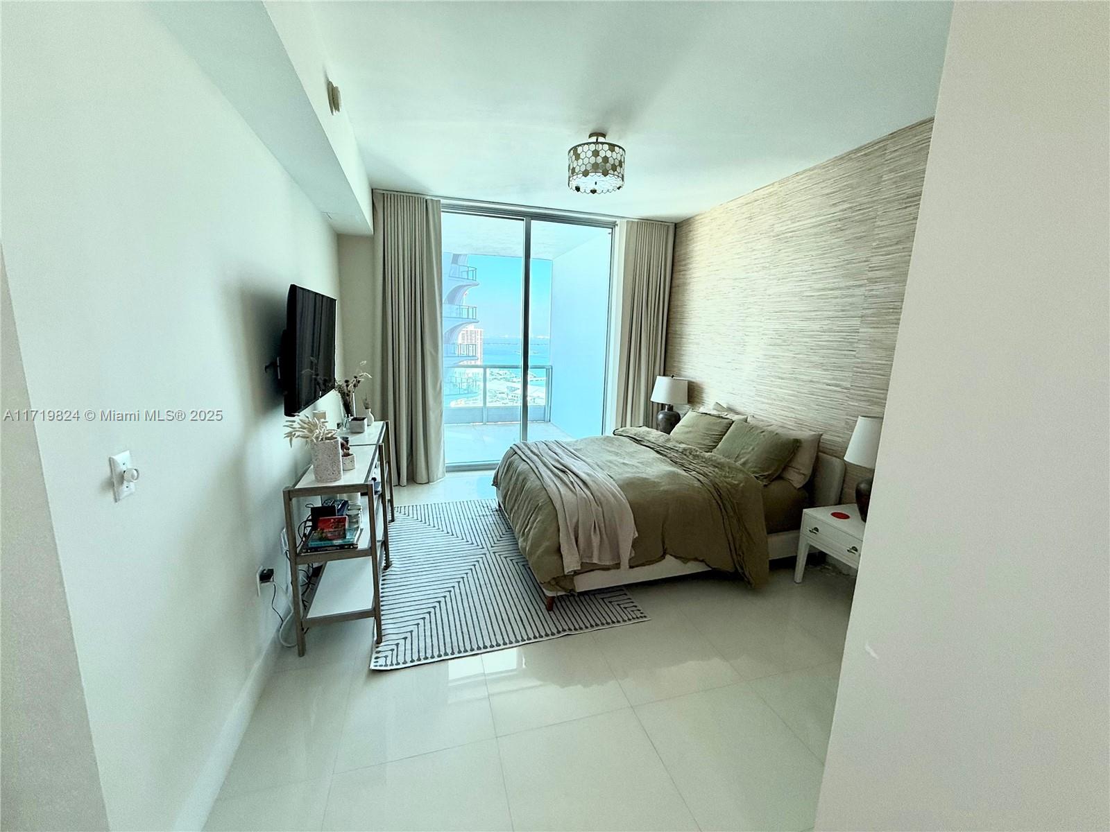 900 Biscayne Blvd # 3110